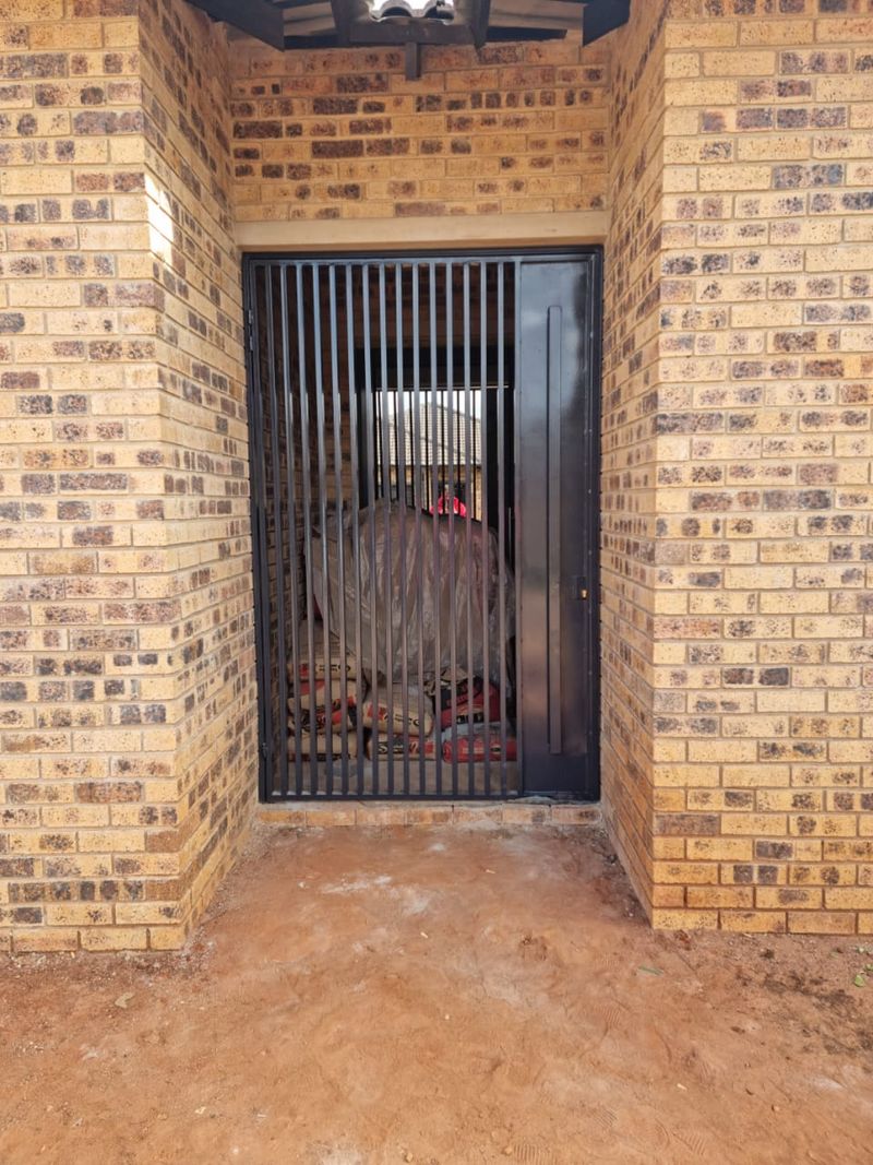 Pedestrian Gate