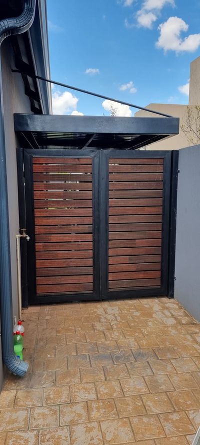 Pedestrian Gate