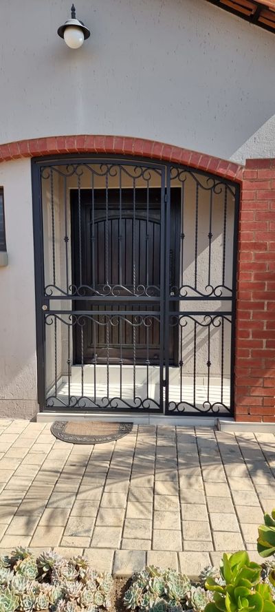 Pedestrian Gate